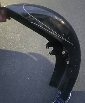 Bsap000008080 Black Front Fende With Silver Pin Strip For Harley-davidson