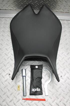 2196357 Ducati 2024 Rsv4 1100 Front Seat Saddle With Tool Kit