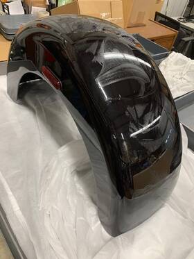 53000055elz Harley-davidson Used 2020 Cvo Flhtcutgse Right Fender Black Stardust 8300055elz