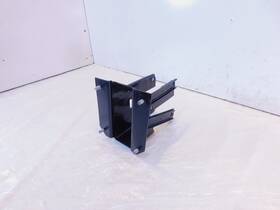 58530-04 Harley-davidson 2004-2008 Fltr Road Glide Black Front Fairing Mount Bracket