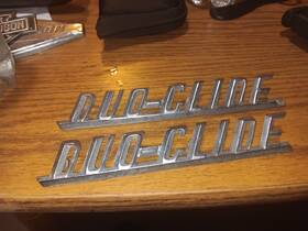 14142-86a Harley-davidson 59195-58t Two Genuine Duo-glide Front Fender Emblems Nice