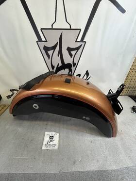 59634-08crv Harley-davidson 2008 Dyna Copper / Black 105 Anniversary Rear Fender