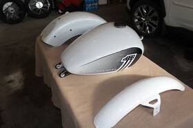 61000673 Harley-davidson 2018 - 2024 Fxbbs Street Bob Paint Set Tank And Fenders White Pearl