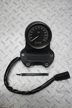 7811634 Harley-davidson 2012 Sportster Xl883 Custom Gauges 19 808 Miles