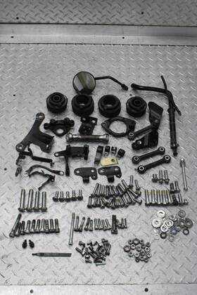 7811651 Harley-davidson 2012 Sportster Xl883 Custom Hardware Bolts Set