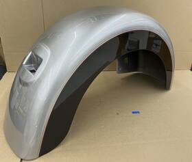 83000054egc Harley-davidson 2018 Oem Tri Glide Trike Right Rear Fender Silver Fortune