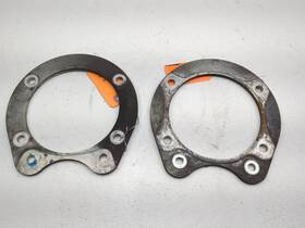 83333-09 Harley Davidson 17-24 Flhtcutg Tri Glide Ultra Rear Axle Bracket Clamp Set