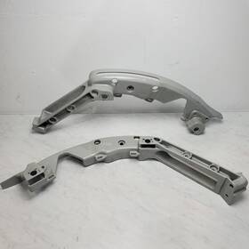 90200503 Harley-davidson 30815 Oem 14-23 Touring Light Grey Fender Strut Saddlebag Support Brackets