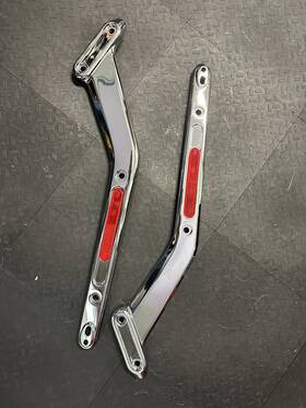 Bl230728 Harley-davidson 2024 Fatboy Flfbs Factory Chrome Rear Struts