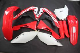 19071-mke-a30 Honda 2018 Crf450rx Plastic Fenders With Graphics Oem