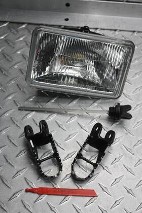 2196951 Honda 2008 Xr650l Front Headlight With Foot Pegs And Dip Stick