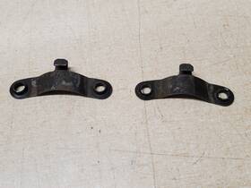 61101-mc8-000 Honda Front Fender Mount Plates Brackets Ft500 Ascot 1982 1983