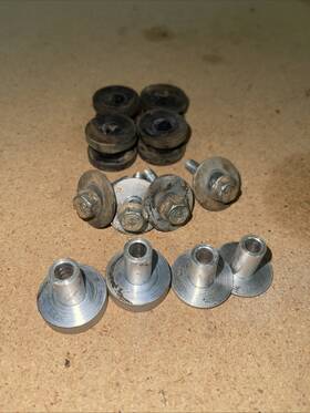61103-ma0-770 Honda 1982 Xr200r Xr250r Xr500r Front Fender Hardware Rubber Grommet Collar