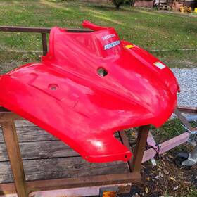 61150-hm8-b80zc Honda Recon 250 Oem Frontfender Patriot Red Plastic Guard R232