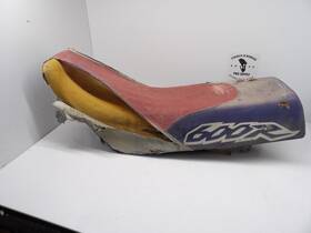 77200-mag-700za Honda 1996 Xr600r Oem Seat Base Assembly