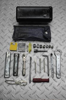 7814964 Honda 1975 Cb360t Tool Box Storage And Kit Set