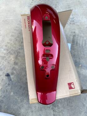 80100-k0g-960zb Honda Super Cub Rear Fender Red