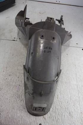 80105-get-020zb Honda 2002-2009 Chf50 Chf 50 Metropolitan Rear Fender Oem