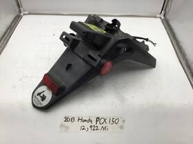 80105-kwn-6700 Honda Oem 2013 Pcx 150 Rear Fender Assembly License Plate Light