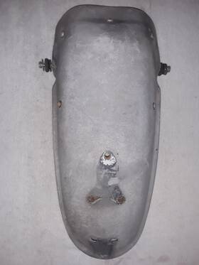 80110-356-000su Honda 74 Oem Xl350 Xl 350 1974 Rear Fender Mud Guard With Brackets