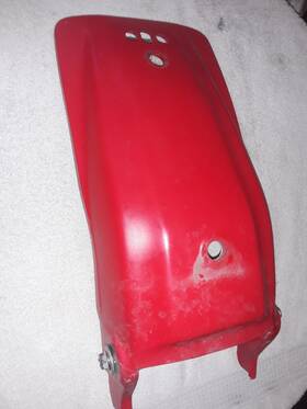 80110-kg1-000 Honda 83-84 Xl200 Rear Fender With Bracket