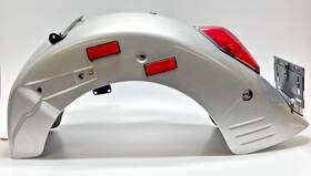 80110-mea-670zp Honda Silver Rear Wheel Fender Oem 2006 Vtx1300s Vtx 1300
