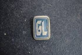 87124-463-000 Honda 1980 1981 Gl1100 Goldwing Front Wheel Fender Emblem Badge