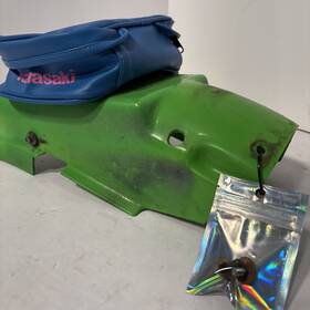 350221218 Kawasaki 1986 1987 1988 Kdx200 Rear Fender/bag Kdx 200 Plastic Tool Kit Box Oem