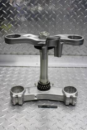 44037-0020 Kawasaki 7472732 2006 Ninja Zx6r Zx636c Forks Clamp Uppler/lower Triple Tree