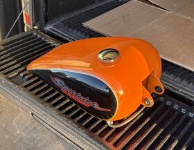 50-75002-05 Kcint 15673 Custom Painted Harley Sportster 1982-2003 Stretched Sport Bob Gas Fuel Tank