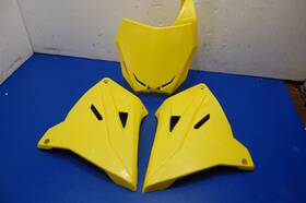 17762-37f00-yr1 Suzuki 2001 01-06 Rm125 Rm250 Fuel Tank Side Plate Shroud Radiator Cover 17762-37f00-yr