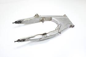 Suzuki 61100-41891 Rare Vintage 1978 Rm125 Rear Swingarm / 61100-41892