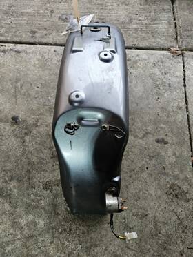 63110-38a00-yd8 Suzuki 01-03 Intruder Vs800 Rear Back Fender Mudguard Silver 63110-38a00-yd8 Suzuki 01-03 Intruder Vs800 Rear Back Fender Mudguard Silver