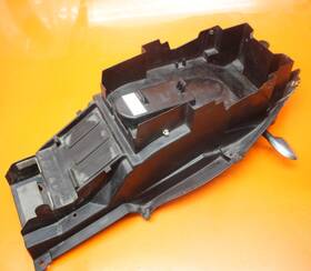 63111-24f20 Suzuki 99-03 Gsxr1300r Busa Oem Rear Back Tail Undertail Battery Tray Plastic