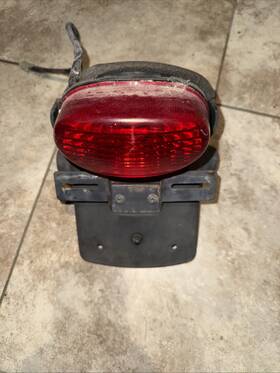 63111-48e0-33j Suzuki 97-04 1997 Oem Vz800 Marauder Tail Light Rear Brake Lamp Mud Flap Plate