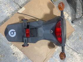 63112-27g10-291 Suzuki 2005 Dl650 Vstrom Rear Fender Tail Light And Turn Signals