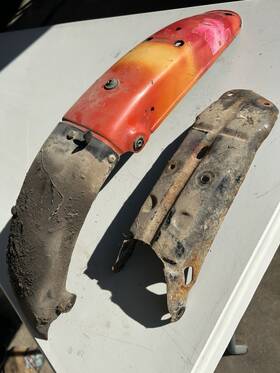 63113-26001-737 Suzuki Ts75 Rear Fender And Brace