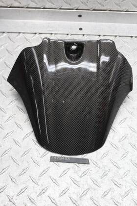 7479453 Suzuki 2006 Gsxr1000 Real Carbin Fiber Rear Wheel Tire Hugger Fender