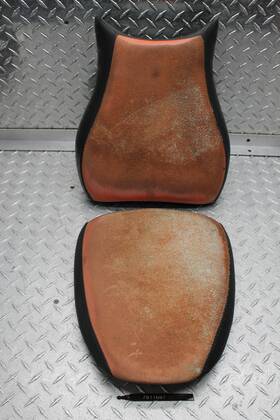 7811687 Suzuki 1999 Sv650 Front And Rear Seat Saddles