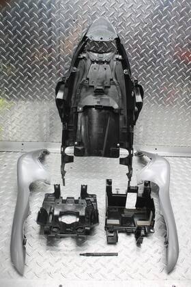 7812171 Suzuki 2016 1000 Gsx-s Rear Tail Cowl Fairings