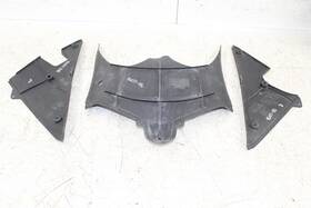 94419-35f00 Suzuki 2002 Gsxr 750 Front Under Inner Cowl Fender Side Plastic