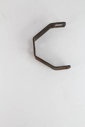 82-6916 Triumph T100 Rear Fender Bracket