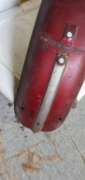 Hhp-1940 Triumph Rear Fender. Looks Like Original Paint From 1970 T120