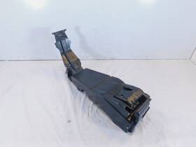T2300666 Triumph 2007-2012 Tiger 1050 Se Rear Wheel Fender Mudguard Battery Tray