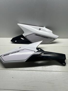 03887 Yamaha 2016 Yz250f/450f Left Right Number Plate 60th Anniversary Addition