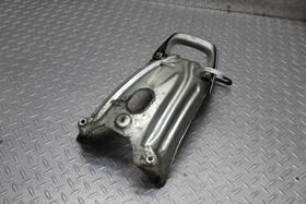 1fk-21670-01-00 Yamaha 1986 Vmax 1200 Vmx1200 Rear Back Wheel Fender Mount