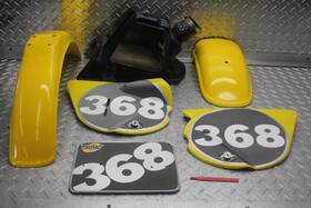 2199918 Yamaha 1973 Sc500 Front/rear Fender/air Box/side Covers And # Fairing
