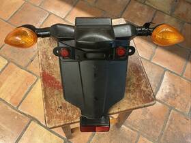 2co-21629-11-00 Yamaha 2006 R6 Rear Fender Plate Bracket Turn Signals Used 2co-21629-11