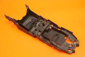 2d1-8212b-02-00 Yamaha 06-15 Fz1 Oem Rear Back Tail Undertail Battery Tray Plastic