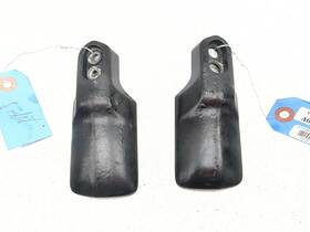 2s3-2110m-00-p1 Yamaha 09-20 Vmax 1700 Vmx17 Left And Right Upper Fender Support Cover Strut Set